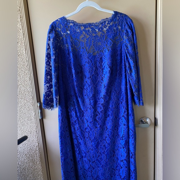 Tadashi Shoji Dresses & Skirts - Beautiful Tadashi Shoji formal dress!
